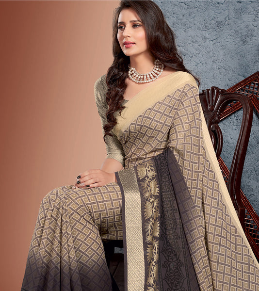 Red and Green Brasso Foil Work Designer Saree With Blouse